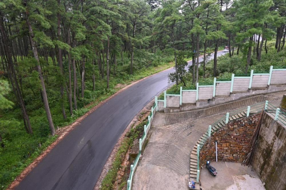 Treetops Residency 실롱 외부 사진