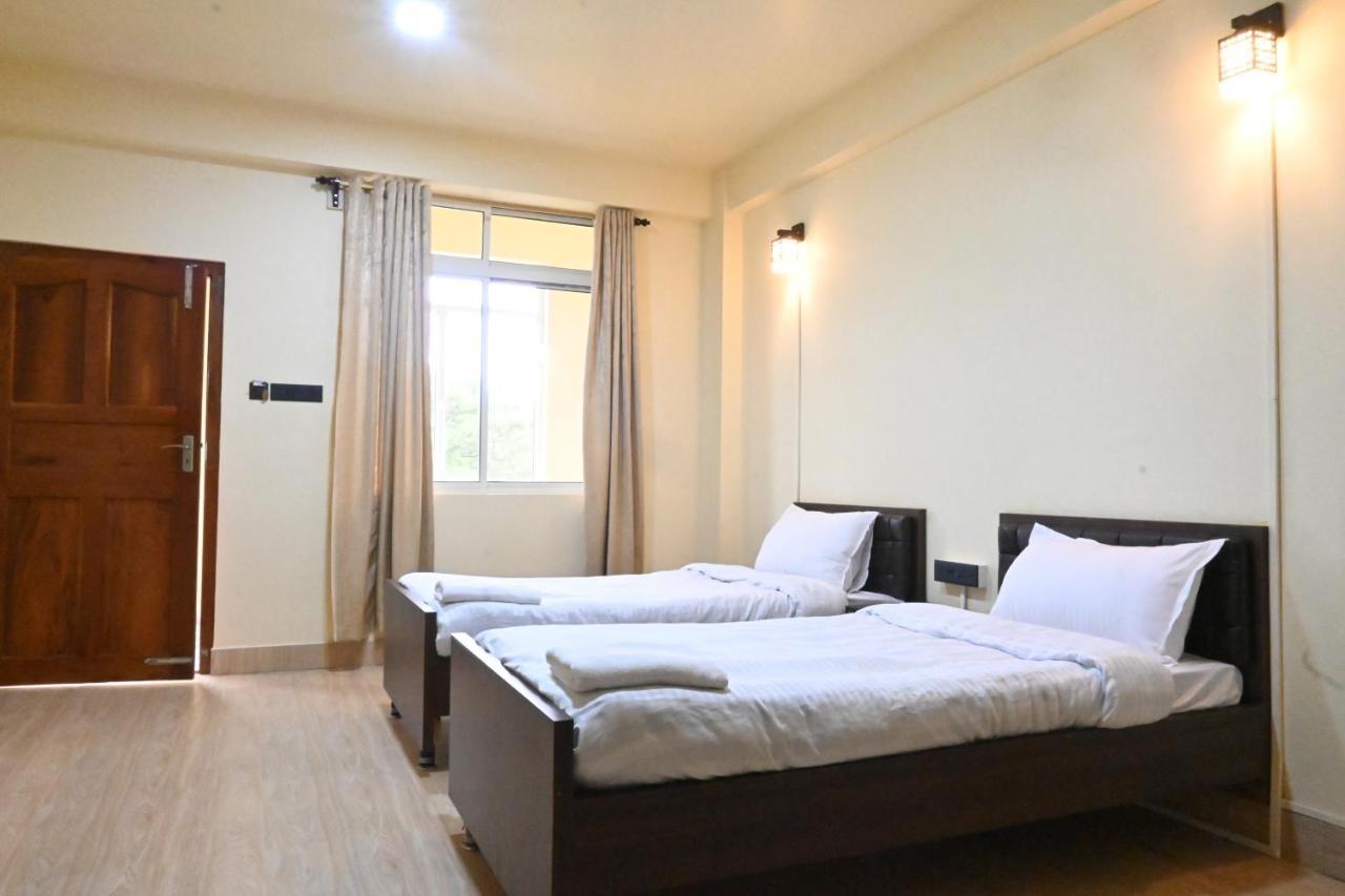 Treetops Residency 실롱 외부 사진